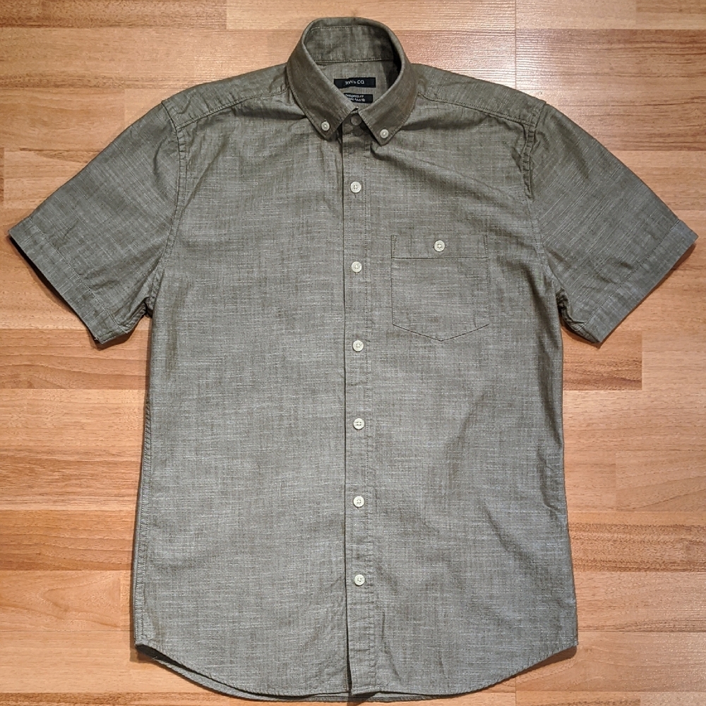 RW&CO Gray Casual Button Down Shirt Textured Fabric